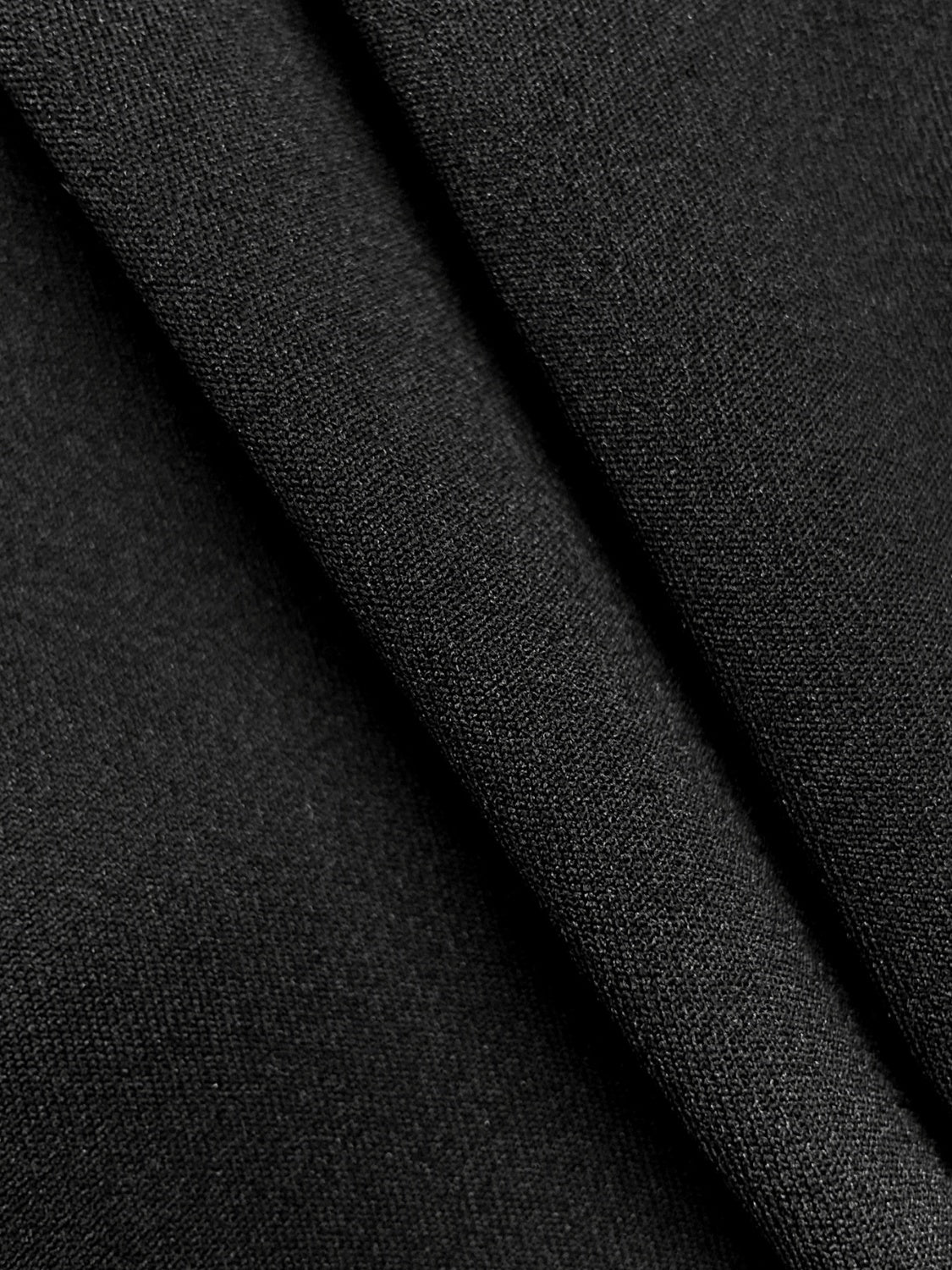 Black Three-Quarter Sleeve Blazer Trends