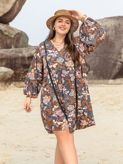 Light Gray Plus Size Printed V-Neck Balloon Sleeve Mini Dress Plus Size Clothing