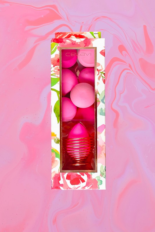 Maroon CELAVI 8 BLENDING SPONGES W/ STAND Makeup Sponges