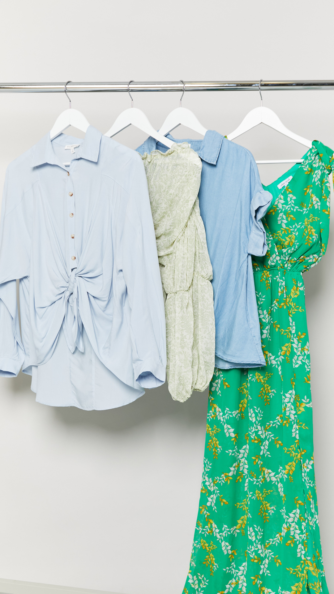 Orange Red Ivy Reina Subscription Box Subscription Boxes