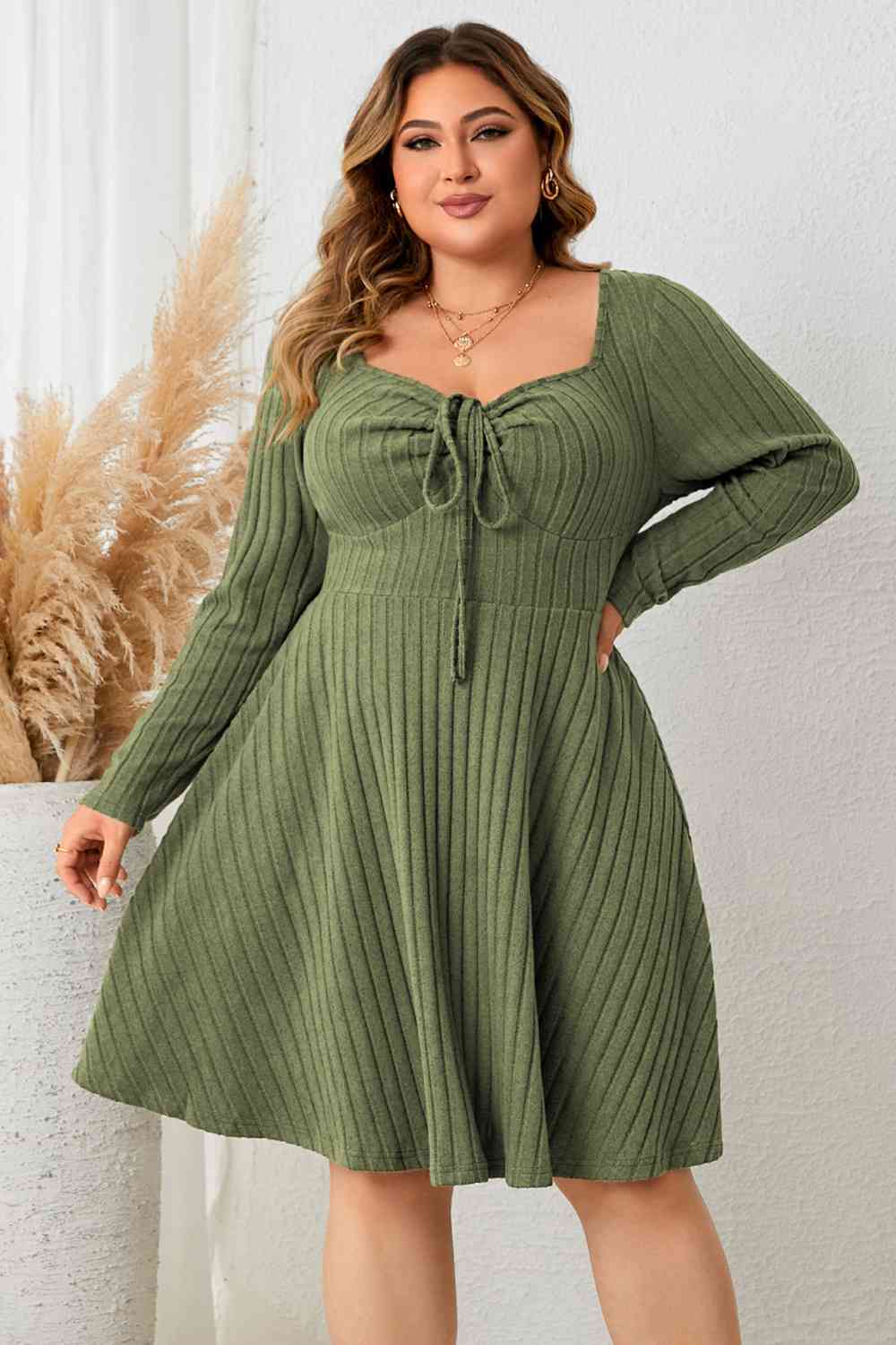 Light Gray Plus Size Sweetheart Neck Long Sleeve Ribbed Dress Plus Size Clothes