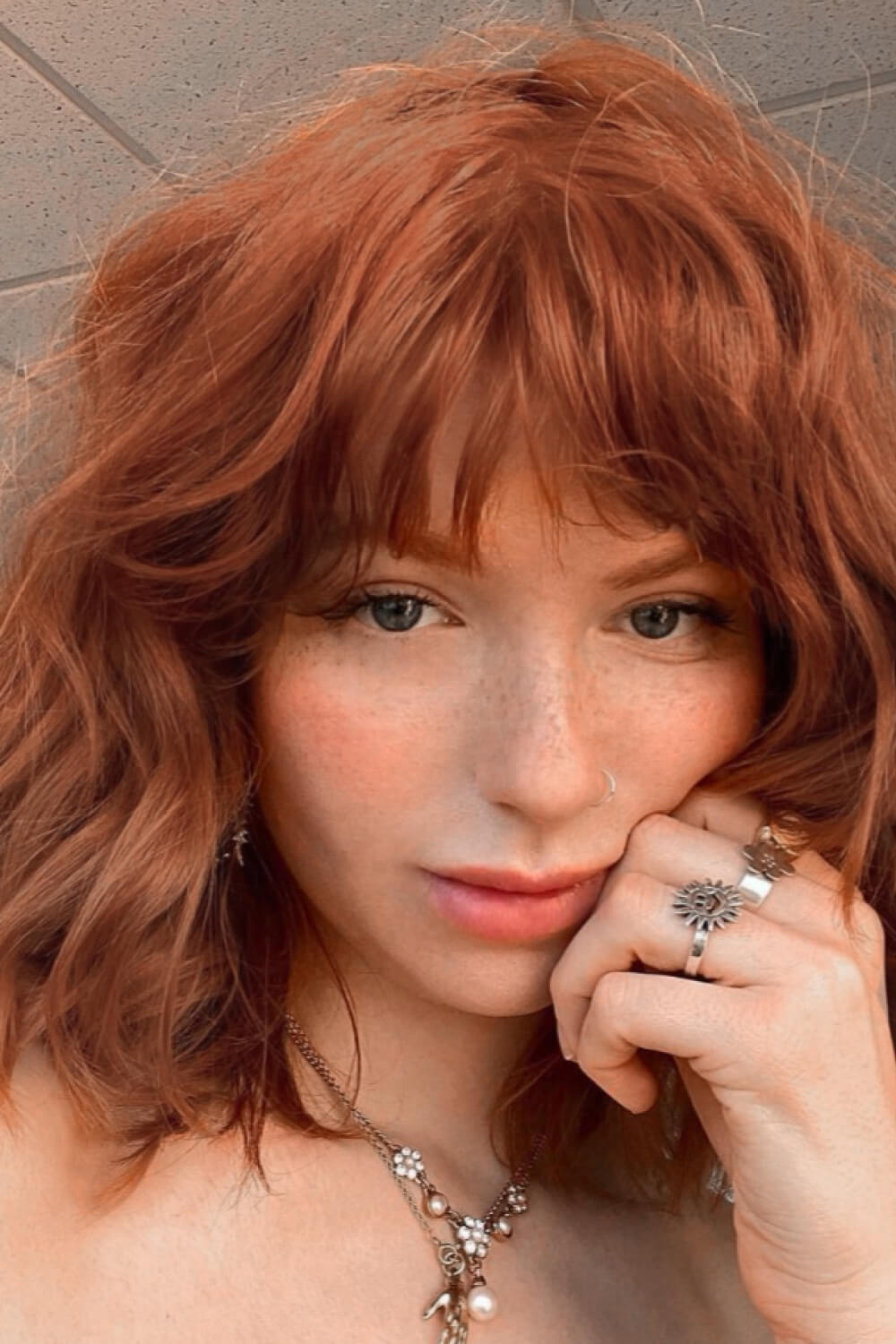 Sienna A Thousand Feelings Bob Wave Synthetic Wigs 12'' Hair