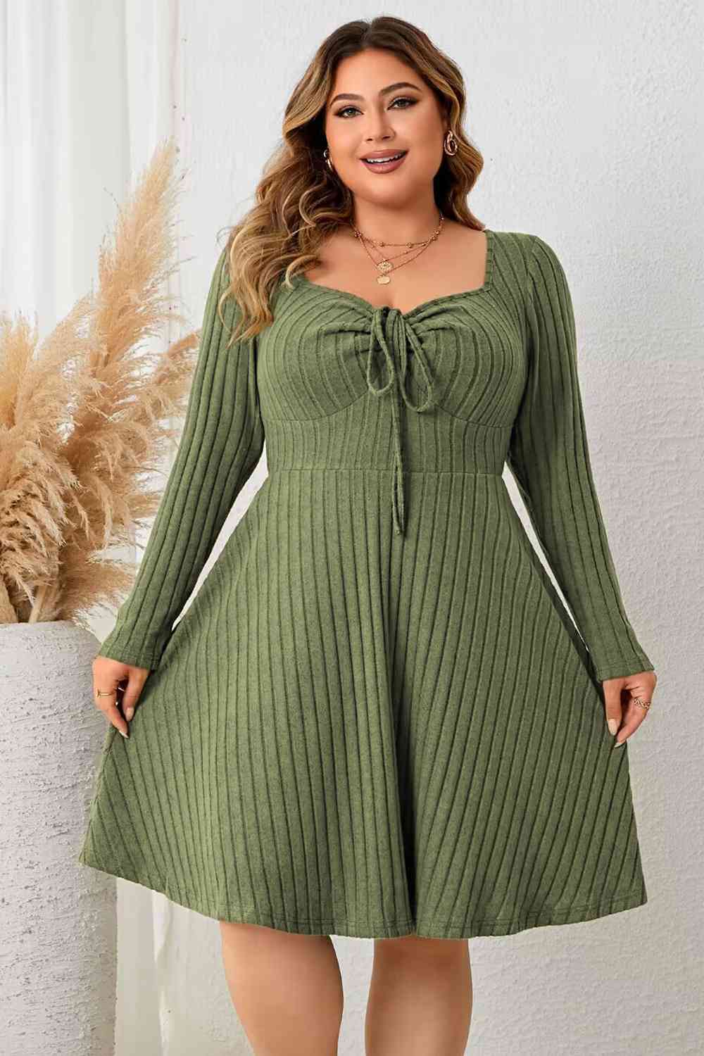 Light Gray Plus Size Sweetheart Neck Long Sleeve Ribbed Dress Plus Size Clothes