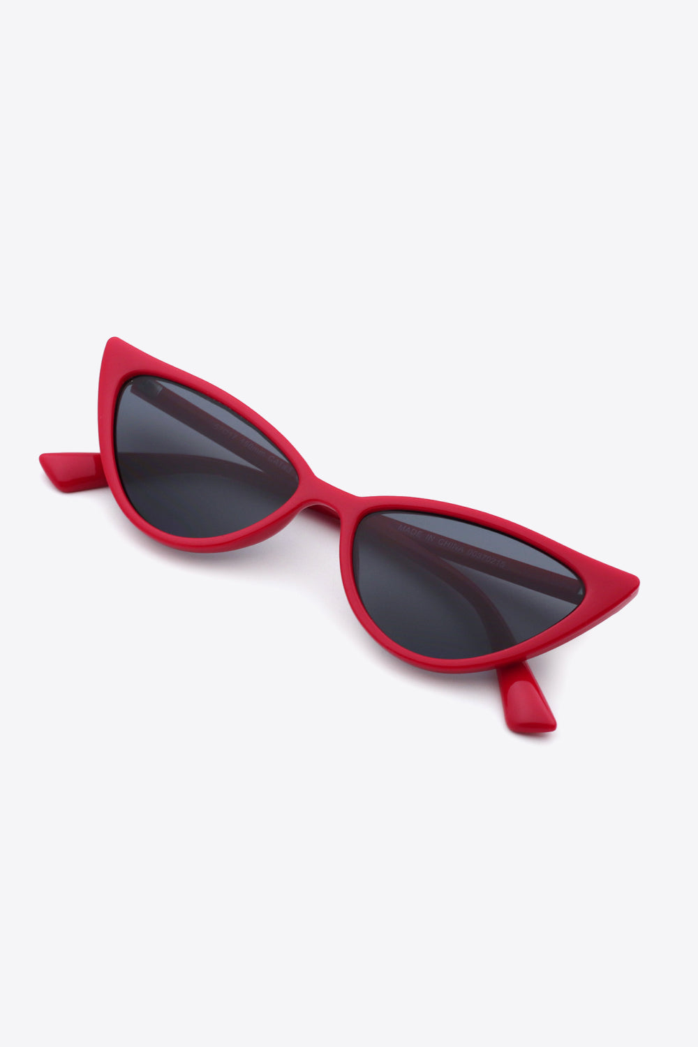 White Smoke Skipped A Beat Polycarbonate Cat-Eye Sunglasses- Red Sunglasses