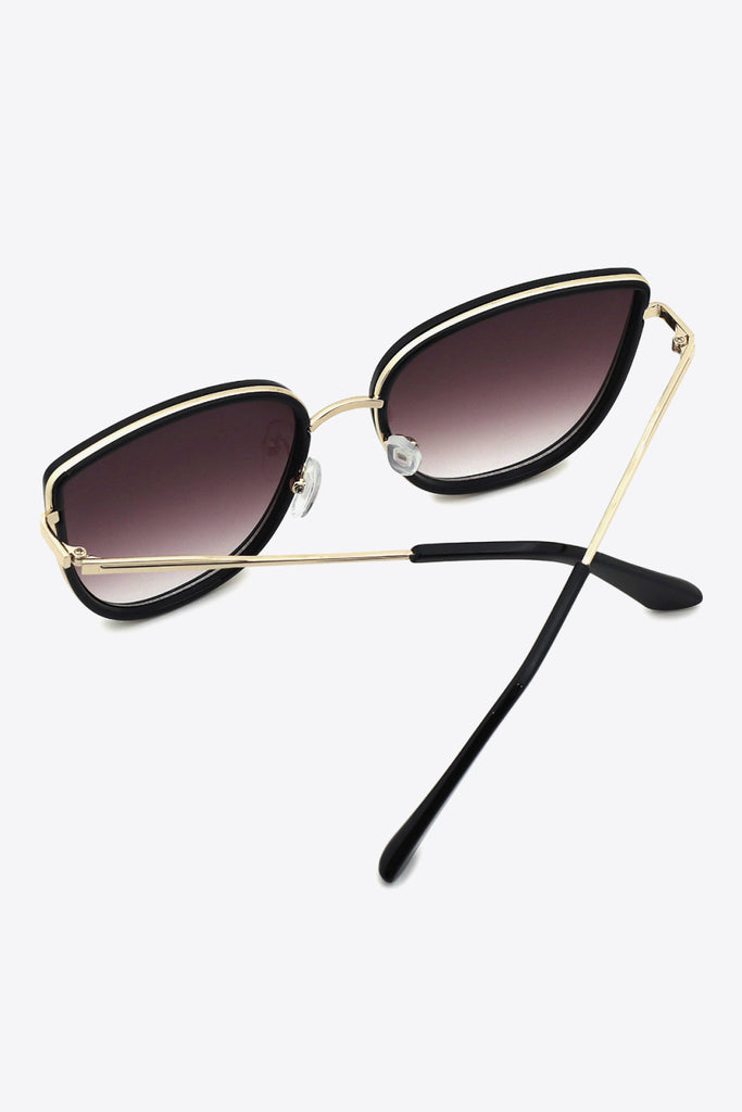 White Smoke Hugs Full Rim Metal-Plastic Hybrid Frame Sunglasses Sunglasses