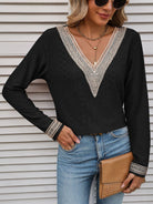 Gray Contrast V-Neck Eyelet Long Sleeve Top Clothes
