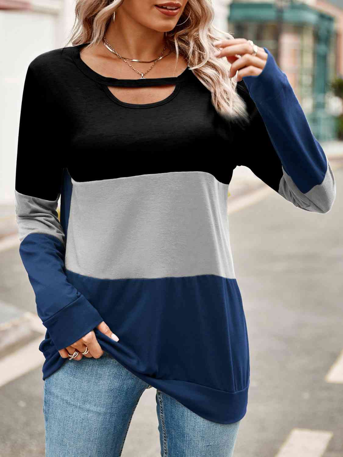 Gray Color Block Cutout Round Neck Long Sleeve T-Shirt Holiday