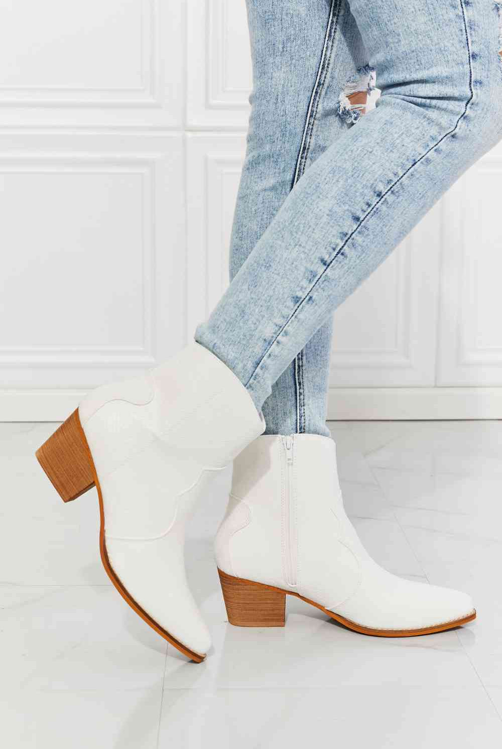 Light Gray MMShoes Watertower Town Faux Leather Western Ankle Boots in White Shoes