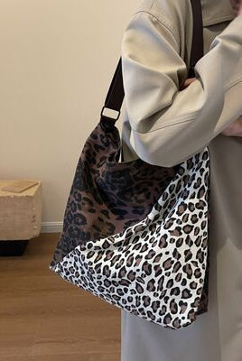 Dim Gray Leopard Contrast Adjustable Strap Shoulder Bag Trends