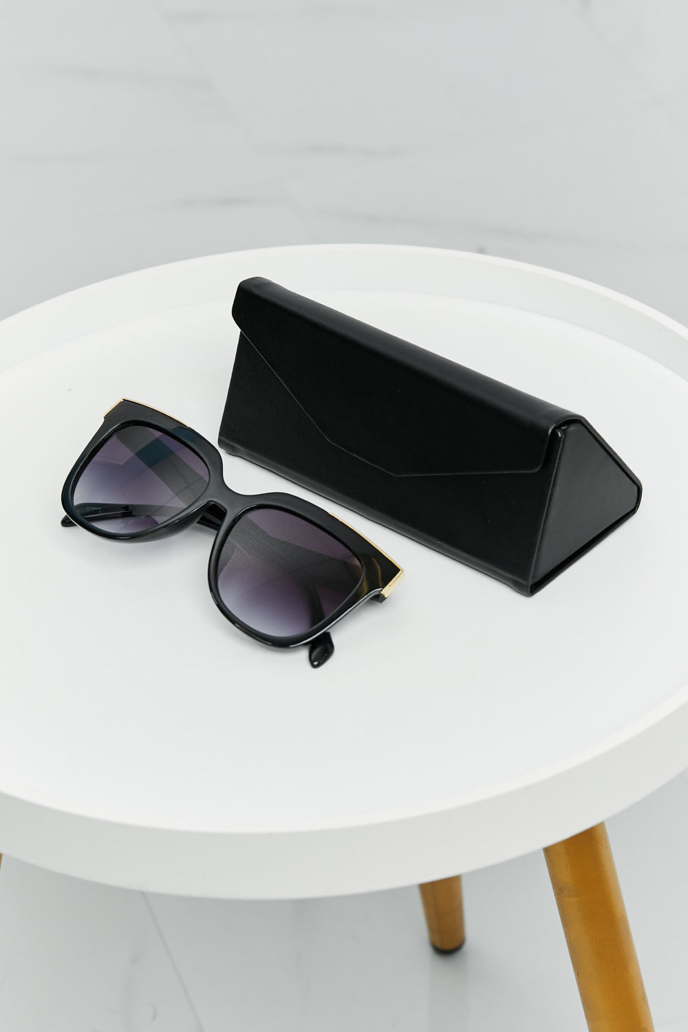 Light Gray Square Polycarbonate Sunglasses Accessories