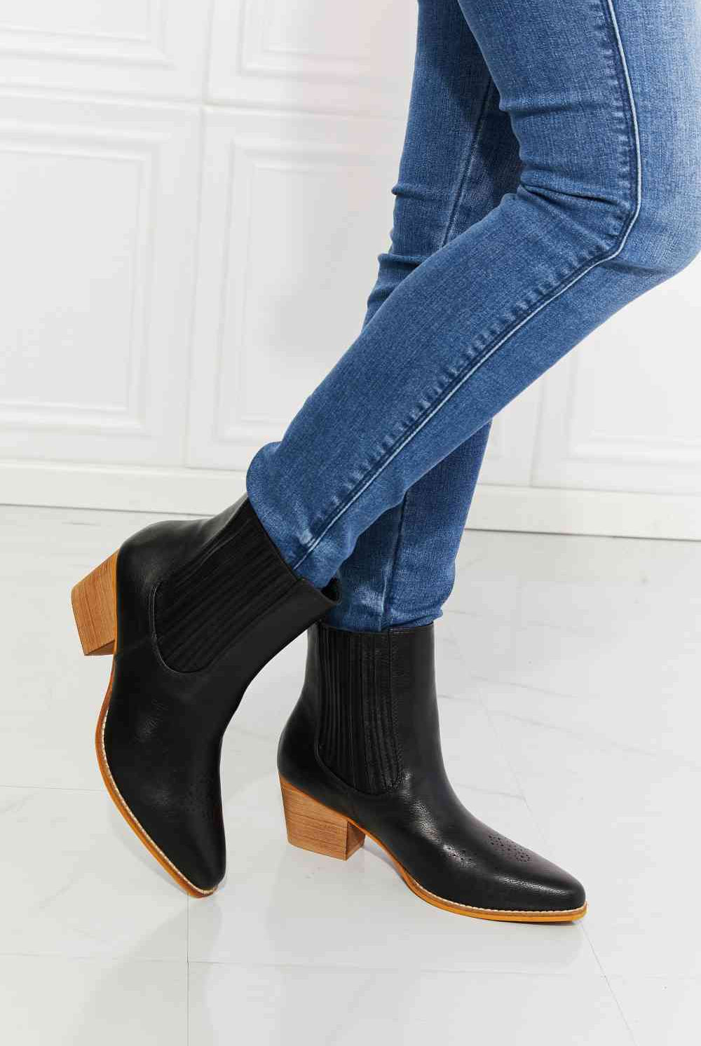 Dark Slate Gray MMShoes Love the Journey Stacked Heel Chelsea Boot in Black Shoes