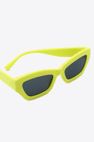White Smoke Weekend Classic UV400 Polycarbonate Frame Sunglasses Sunglasses
