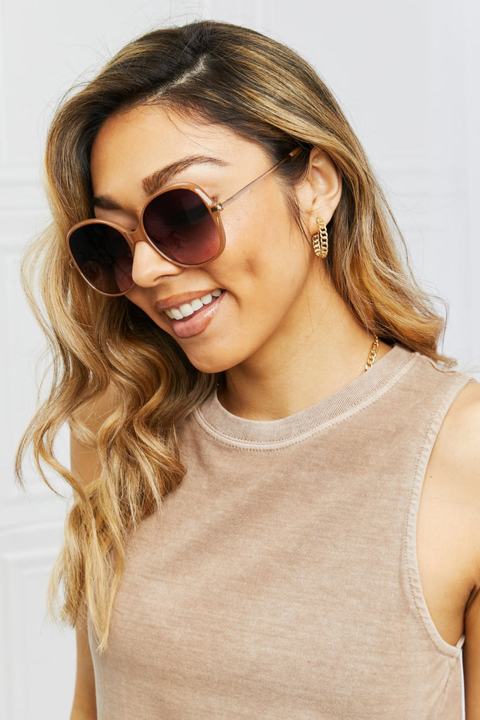 Light Gray On A Perfect Day Metal-Plastic Hybrid Full Rim Sunglasses Sunglasses