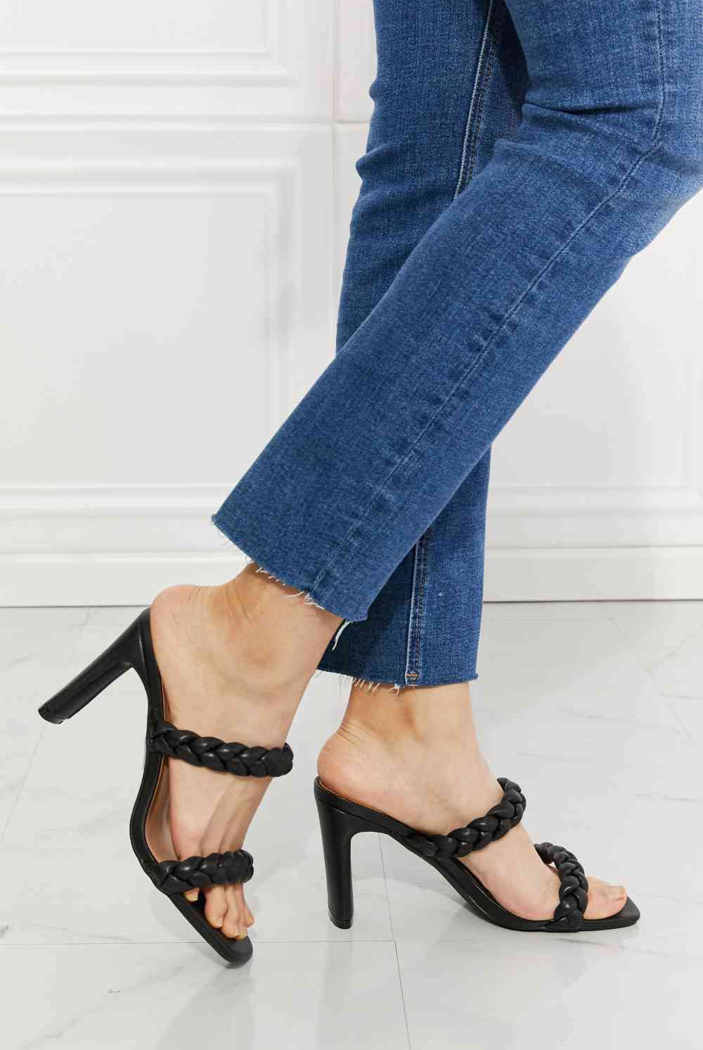 Dark Slate Gray MMShoes In Love Double Braided Block Heel Sandal in Black Shoes