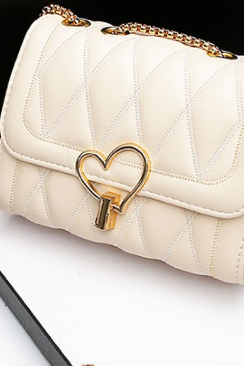 Antique White Her Style Heart Buckle PU Leather Crossbody Bag Handbags