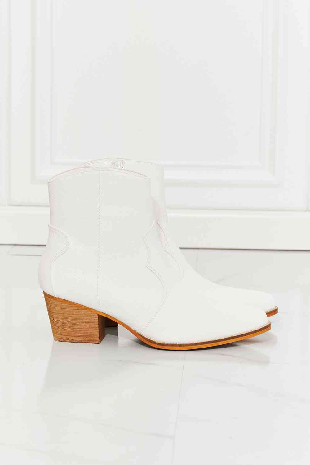 Beige MMShoes Watertower Town Faux Leather Western Ankle Boots in White Shoes