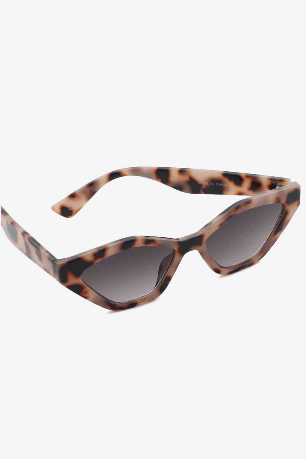 White Smoke Cat Eye Polycarbonate Sunglasses Trends