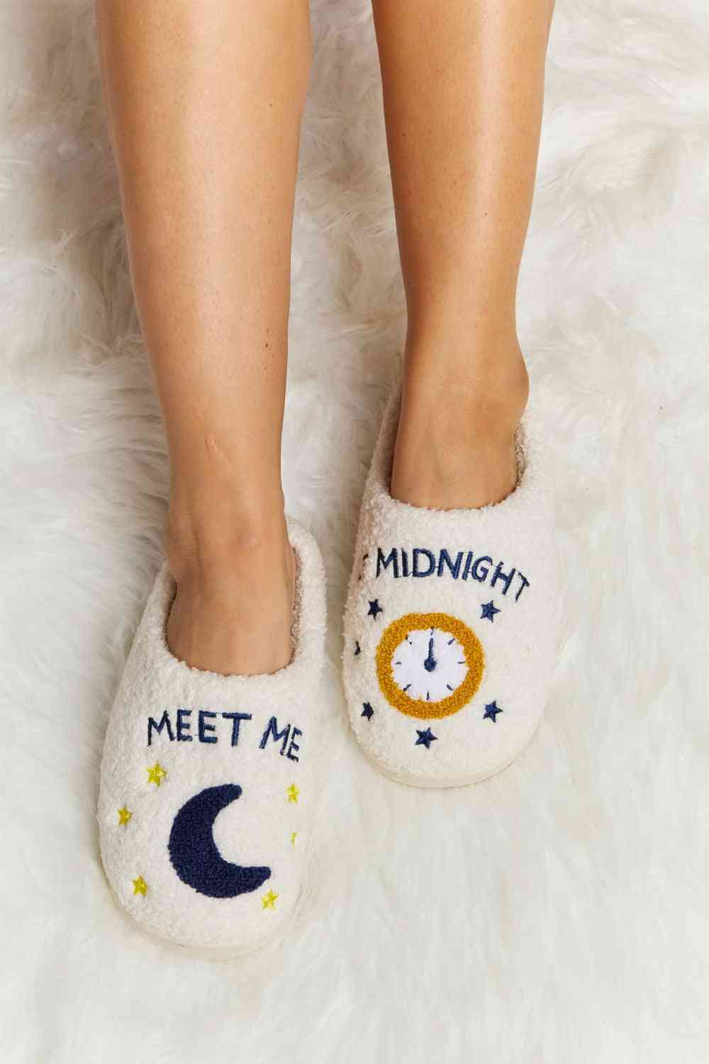 Light Gray Melody Printed Plush Slide Slippers Gifts