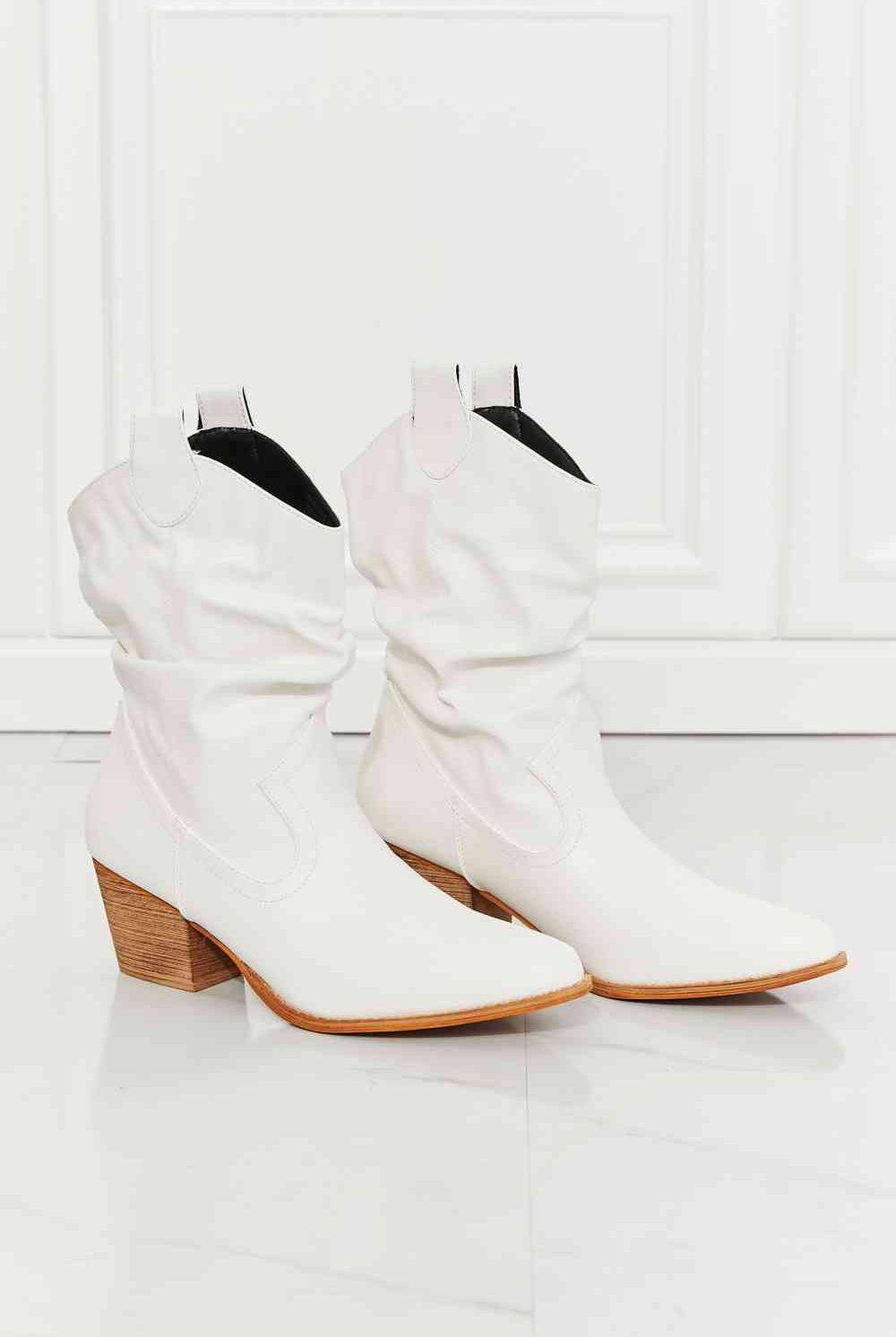 Beige MMShoes Better in Texas Scrunch Cowboy Boots in White Shoes