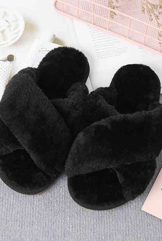 Black Faux Fur Crisscross Strap Slippers Gifts